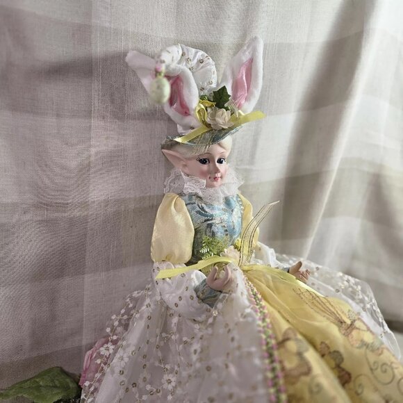 Cynthia Rowley Easter Elf Bunny Shelf Sitter Doll Tabletop Spring Decor Yellow - Picture 4 of 9